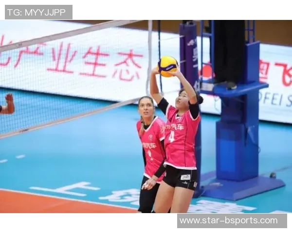 杨娜专访：从青涩小将到羽毛球女王的成长之路实时数据